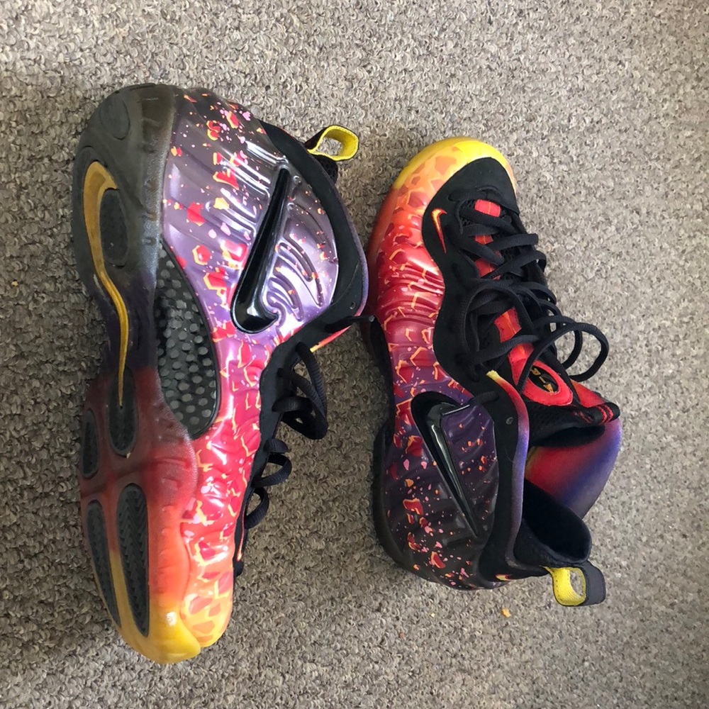 Multicolor foamposites